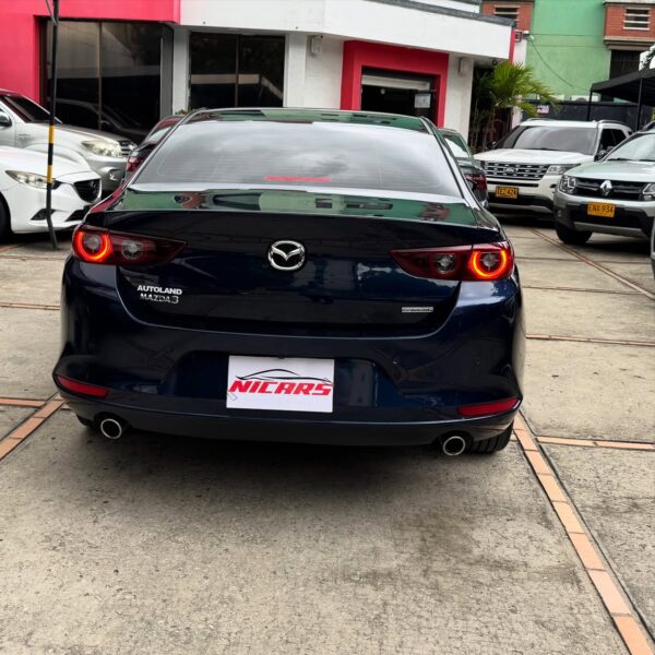 Mazda 3 Grand Touring Híbrido - Image 6