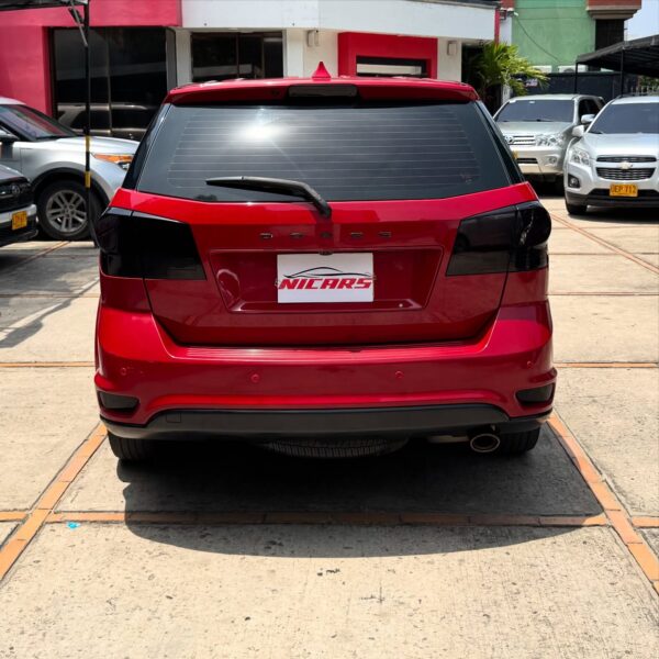 Dodge Journey - Image 7