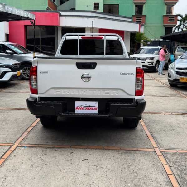 Nissan Frontier Sabanera - Image 7