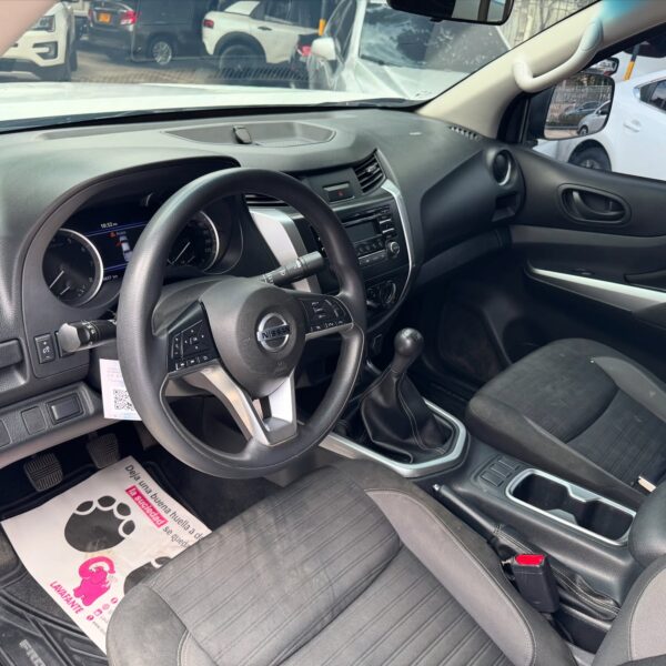 Nissan Frontier Sabanera - Image 8