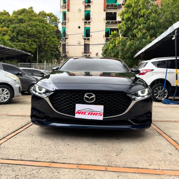 Mazda 3 Grand Touring Híbrido - Image 3