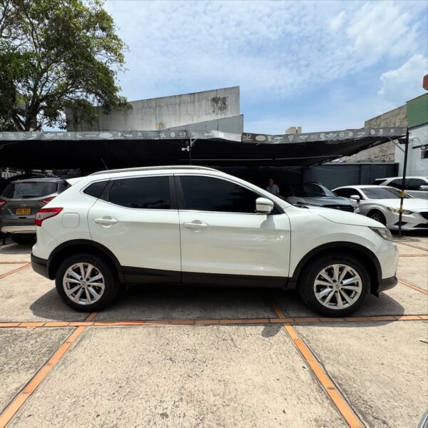Nissan Qashqai - Image 5