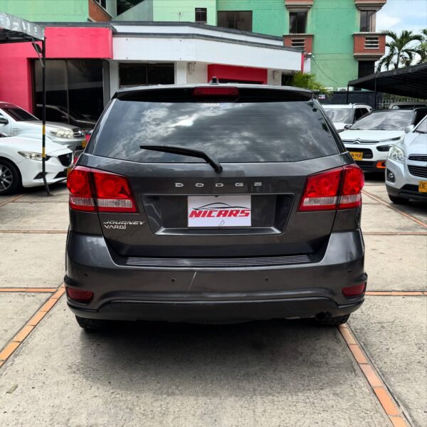 Dodge Journey SE - Image 6