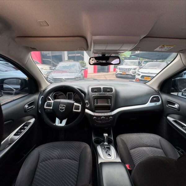 Dodge Journey SE - Image 9