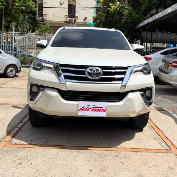 Toyota Fortuner SRV - Image 3