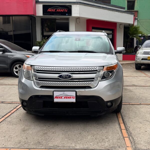 Ford Explorer Limited - Image 3
