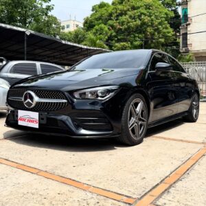 Mercedes Benz CLA180