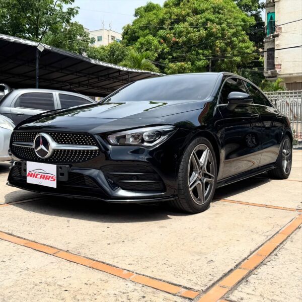 Mercedes Benz CLA180