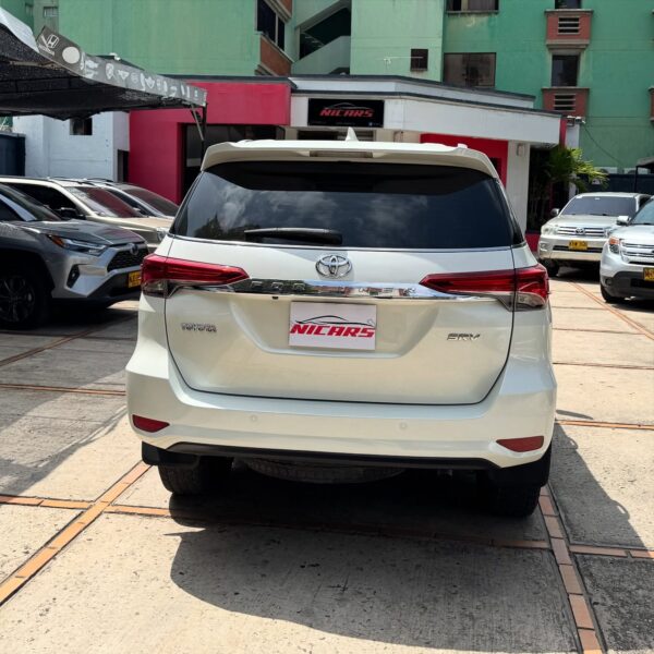 Toyota Fortuner SRV - Image 5