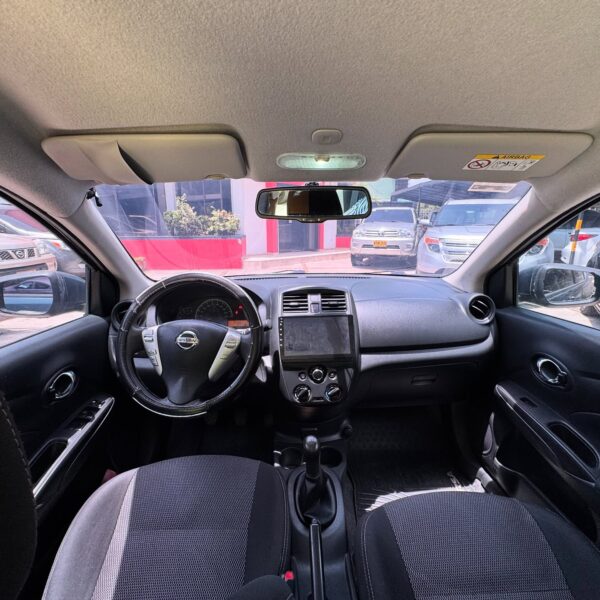 Nissan Versa Advance - Image 9