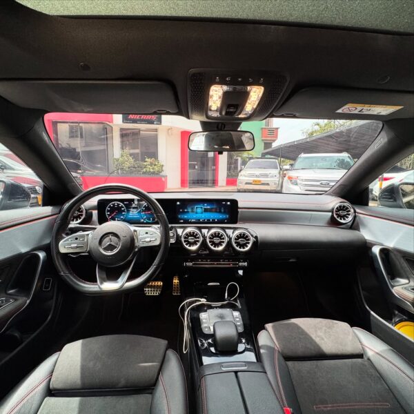 Mercedes Benz CLA180 - Image 11