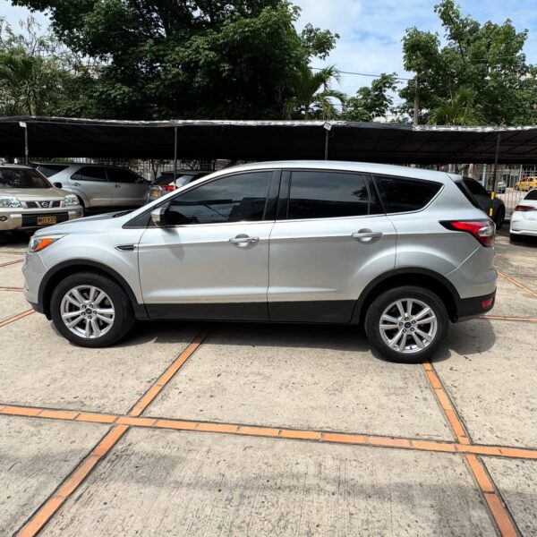 Ford Escape SE - Image 7