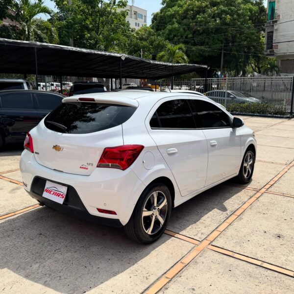 Chevrolet Ónix LTZ - Image 8