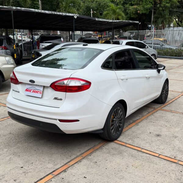 Ford Fiesta Titanium - Image 5