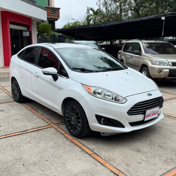 Ford Fiesta Titanium - Image 3