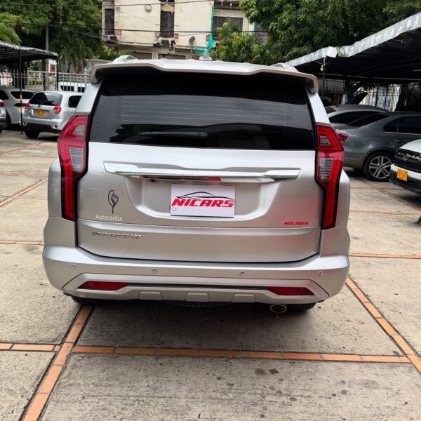 Mitsubishi Montero Sport Takai - Image 7