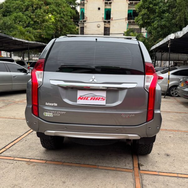 Mitsubishi Montero Sport 2.5 - Image 5