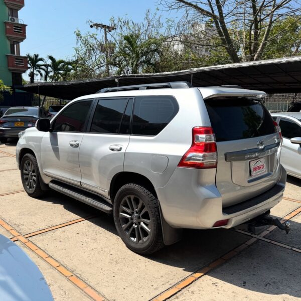 Toyota Prado TX-L Diésel 2012 - Image 6