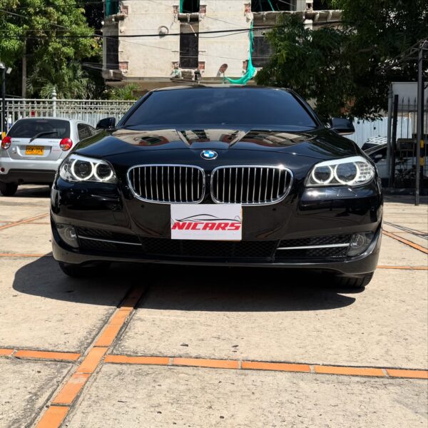 BMW 520i - Image 2