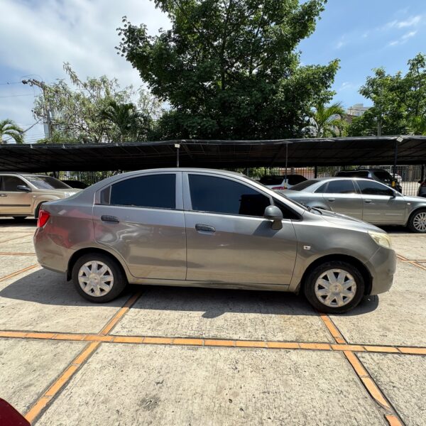 Chevrolet Sail LS 2015 - Image 4