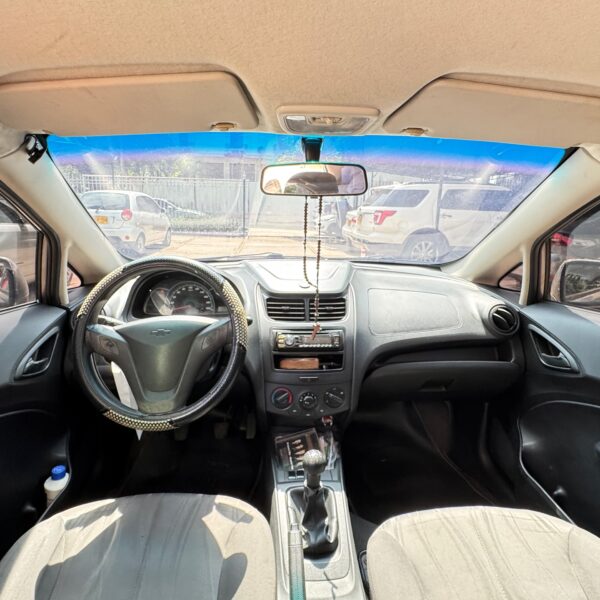 Chevrolet Sail LS 2015 - Image 9