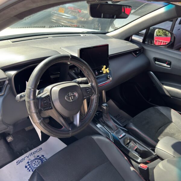 Toyota Corolla Cross GR-S - Image 9