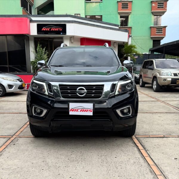 Nissan Frontier LE Diésel 4x4 - Image 3