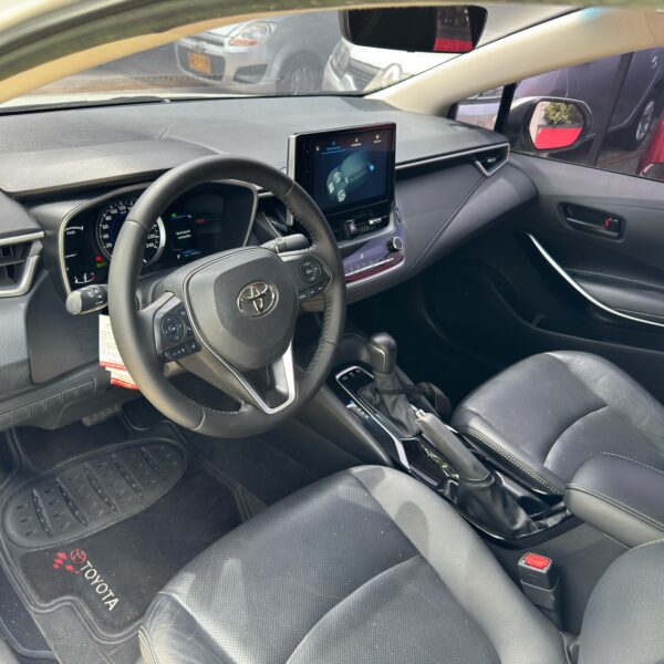Toyota Corolla XE-i Híbrido 2023 - Image 9