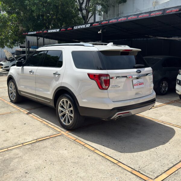 Ford Explorer Limited 2017 Automático - Image 7