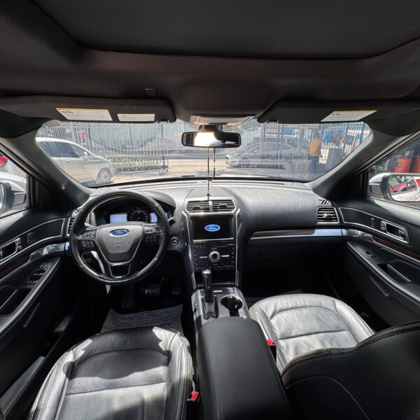 Ford Explorer Limited 2017 Automático - Image 10