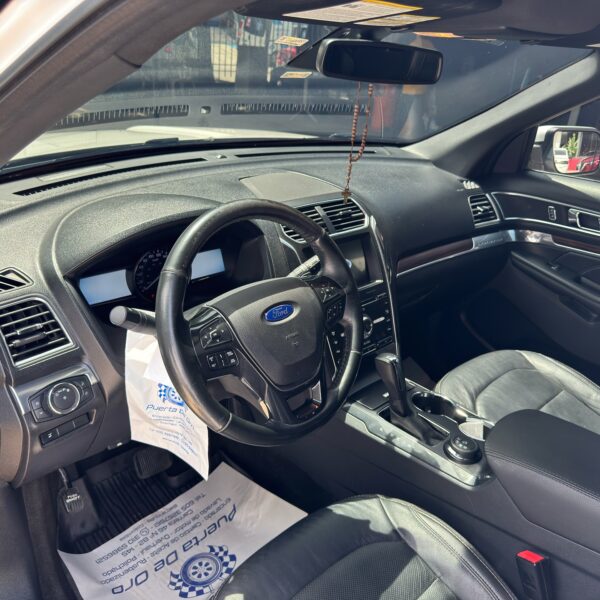 Ford Explorer Limited 2017 Automático - Image 9