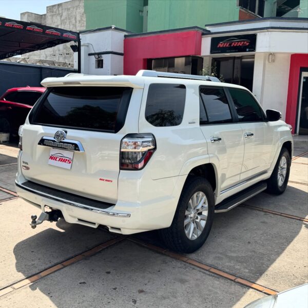 Toyota 4Runner Limited 2020 - Image 10
