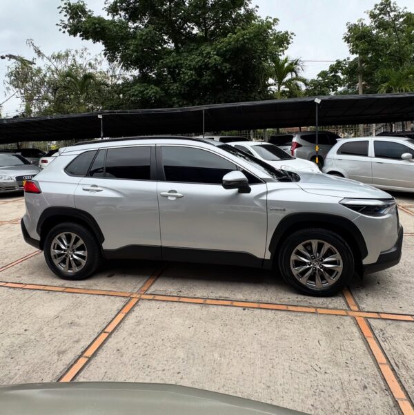 Toyota Corolla Cross XE-i Híbrida 2022 - Image 8