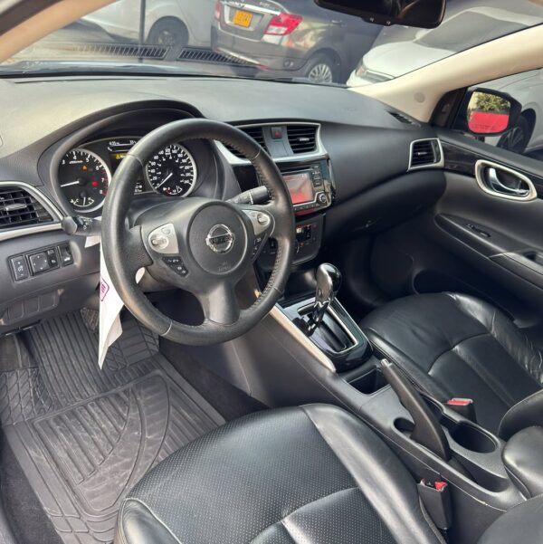 Nissan Sentra Exclusive 2019 - Image 3