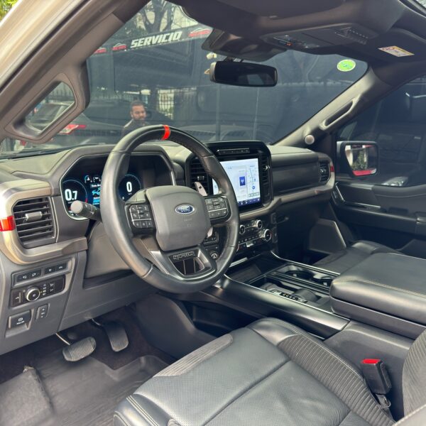 Ford F-150 Raptor 2024 - Image 4
