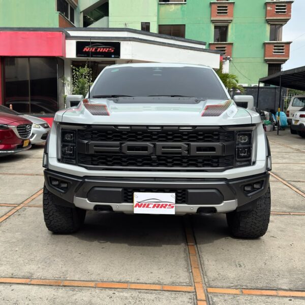 Ford F-150 Raptor 2024 - Image 8